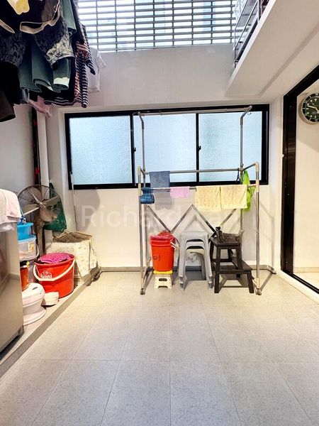 Maisonette HDB for Sale in  356 Woodlands Avenue 5 - Image 5